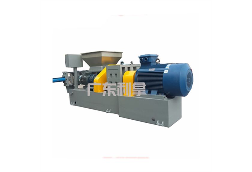 橡膠出片擠出機(jī)：工業(yè)制造中的精密伙伴